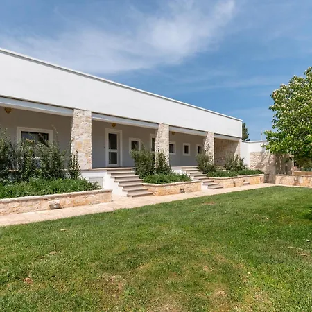 Hotel Masseria Mancini *