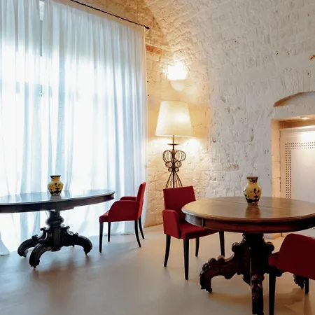 Masseria Mancini Otel *